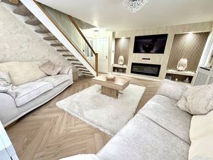 Photo 9- click for photo gallery